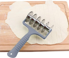 QLux Plastico Pastry Cutter